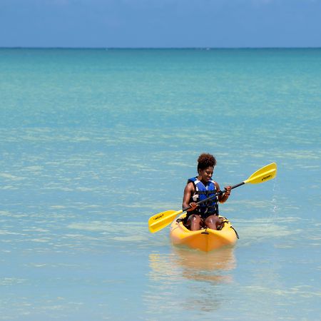 ヴィヴァ ウインダム V サマナ オールインクルーシブ リゾート【大人専用】 ラス・テレナス エクステリア 写真 Kayaking at the Great Barrier Reef