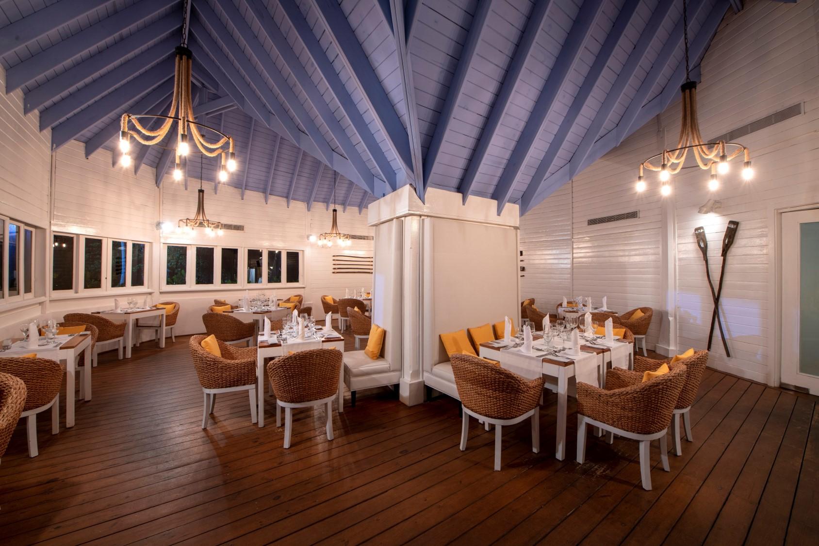 ヴィヴァ ウインダム V サマナ オールインクルーシブ リゾート【大人専用】 ラス・テレナス エクステリア 写真 The interior of the restaurant